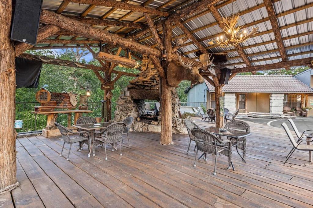 Stonegate Lodge 2 Queen Beds Fast Wifi 50" Tv Salt Water Pool Room #207 Eureka Springs Dış mekan fotoğraf